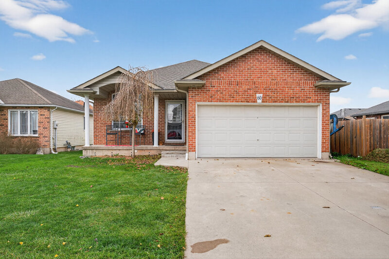 15 Main Ave E, Fisherville ON